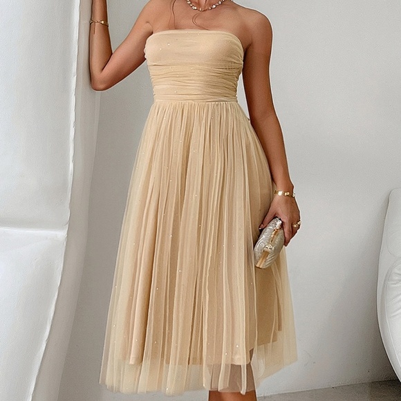 NEW! Elings OS Ruched Back Knot Zipper Pleated Dress Beige Sz’s M & L - Picture 3 of 8